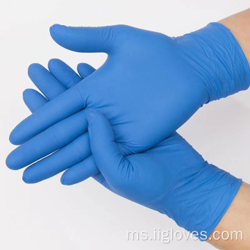 Sarung tangan nitril biru memakai sarung tangan tahan minyak yang tahan